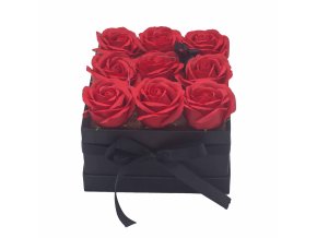 Dárkový Box z Mýdlových Květů 9 Červených Růží Čtverec
