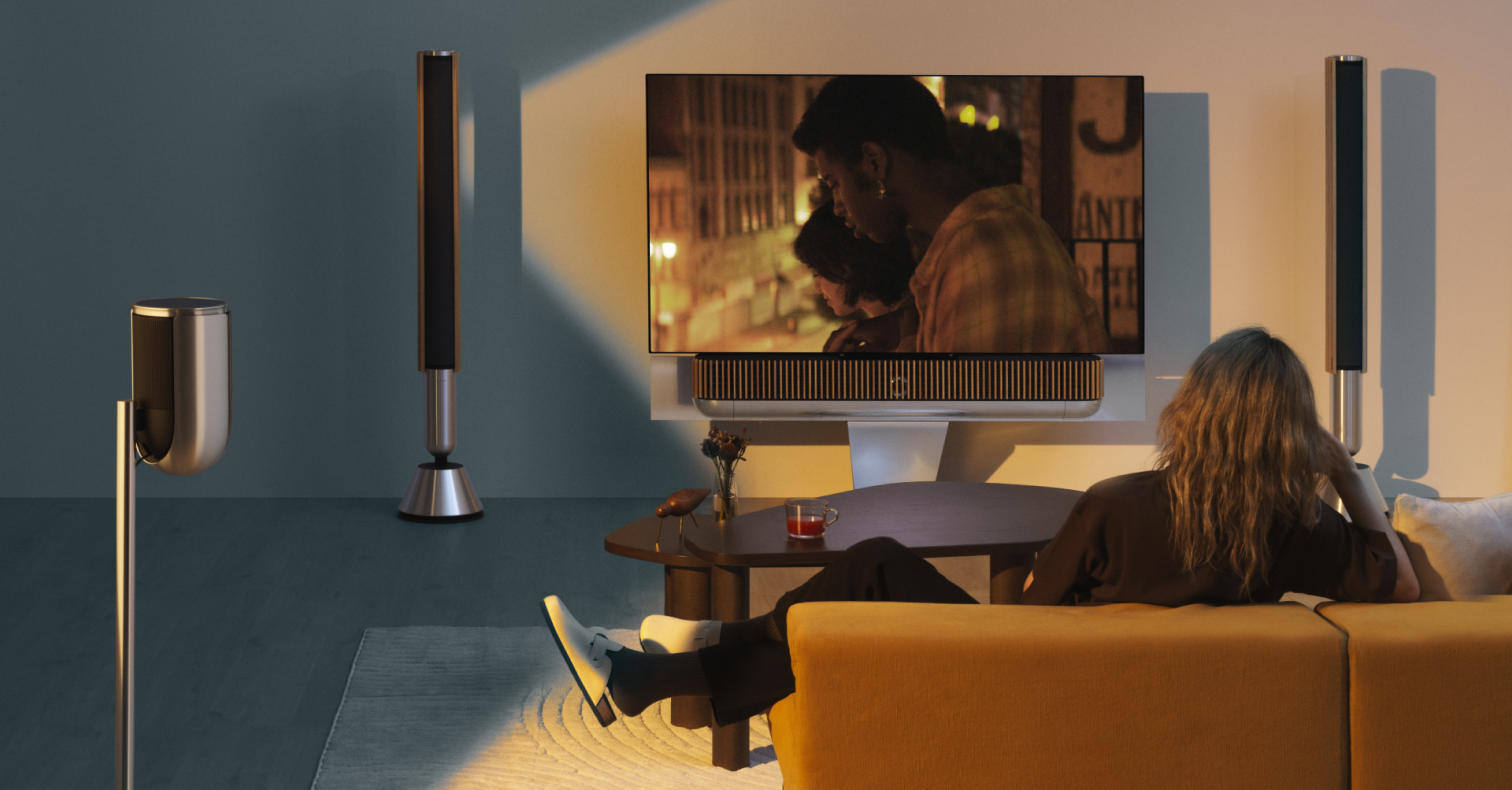 Televize Beovision Theatre a reproduktory Beolab