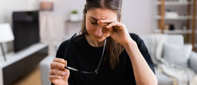 Zápal spojiviek – ako sa prejavuje a čo pomáha pri liečbe