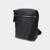 male crossbody gumps cerna (1)