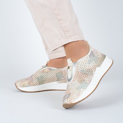 Dámské barevné kožené perforované slip on tenisky Letizia 7
