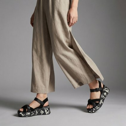 Dámské černé sandály na klínku Anekke 42381