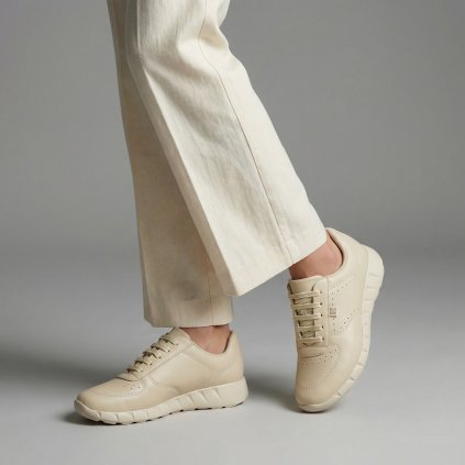 Dámské béžové nazouvací tenisky Piccadilly s ozdobnými tkaničkami