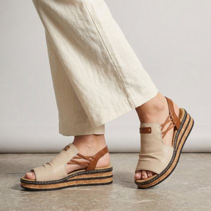 Dámské béžové sandály na klínku Rieker 62962-60