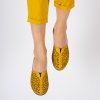 Dámské žluté perforované baleríny 3