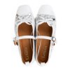 Dámské bílé perforované baleríny s páskem přes nárt 5