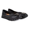 Dámské černé kožené baleríny s ozdobnou sponou 2