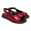 Dámské červené sandály z lakované kůže