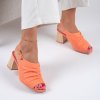 Dámské lososové sandály na podpatku 2