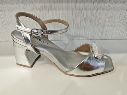 da1e697a e93a 4ebd b4e3 54f065daf7ce