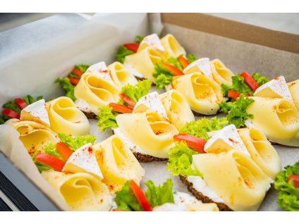 SÝROVÝ BOX MINI CHLEBÍČKŮ