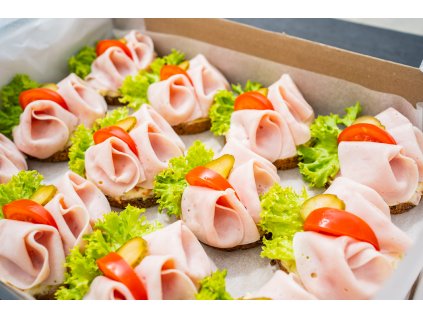 ŠUNKOVÝ BOX MINI CHLEBÍČKŮ