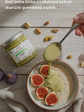Stačí jedna lžička a z obyčejné ovesné kaše vykouzlíte mistrovské dílo #bozskeorisky #pistaciovykrem #pistaciovemaslo...