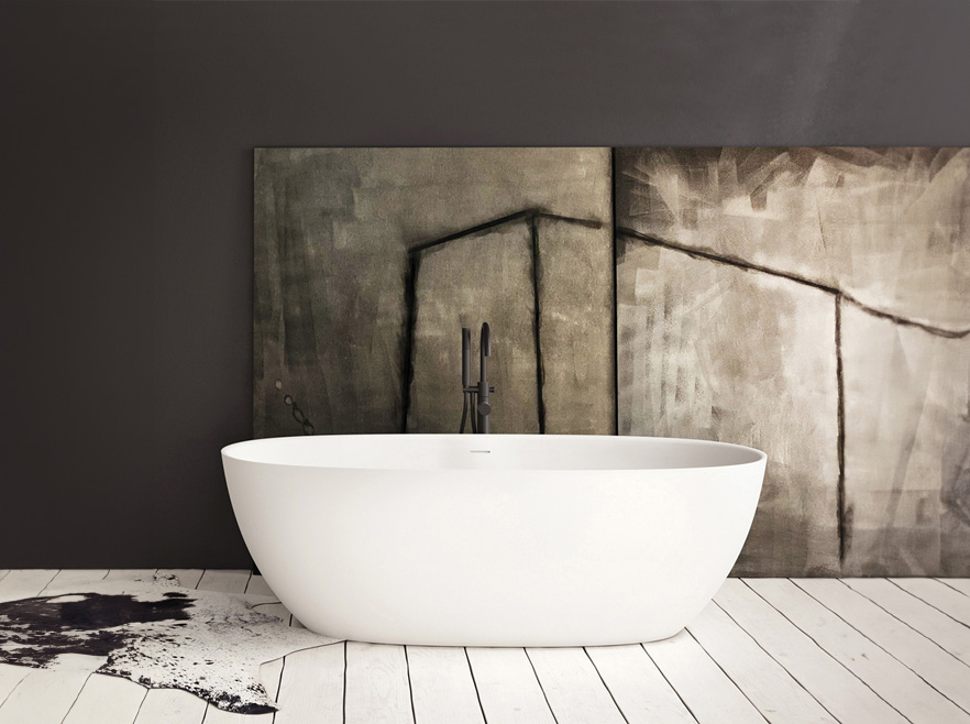 Volně stojící vany: Proč jsou lepší než zabudované?