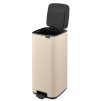 Bo Pedal Bin, 30L Soft Beige 8710755238123 Brabantia 96dpi 2000x2000px 9 NR 49459