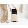 Bo Pedal Bin, 12L Soft Beige 8710755238024 Brabantia 96dpi 2000x2000px 9 NR 50551