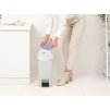 StepUp Pedal Bin 16L Light Grey 8710755800221 Brabantia 96dpi 2000x2000px 9 NR 31924