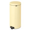 NewIcon Pedal Bin, 30L Mellow Yellow 8710755233845 Brabantia 96dpi 2000x2000px 9 NR 35574