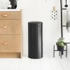 Touch Bin New 30L Matt Black 8710755115301 Brabantia 1000x1000px 7 NR 9342