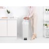StepUp Pedal Bin 40L Light Grey 8710755800009 Brabantia 96dpi 1000x1000px 7 NR 24924