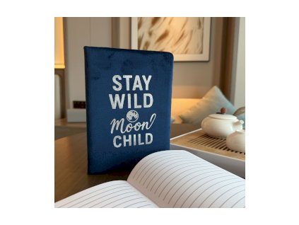 Sametový Zápisník - 80 stran - Stay Wild Moon Child - Tmavě Modrý