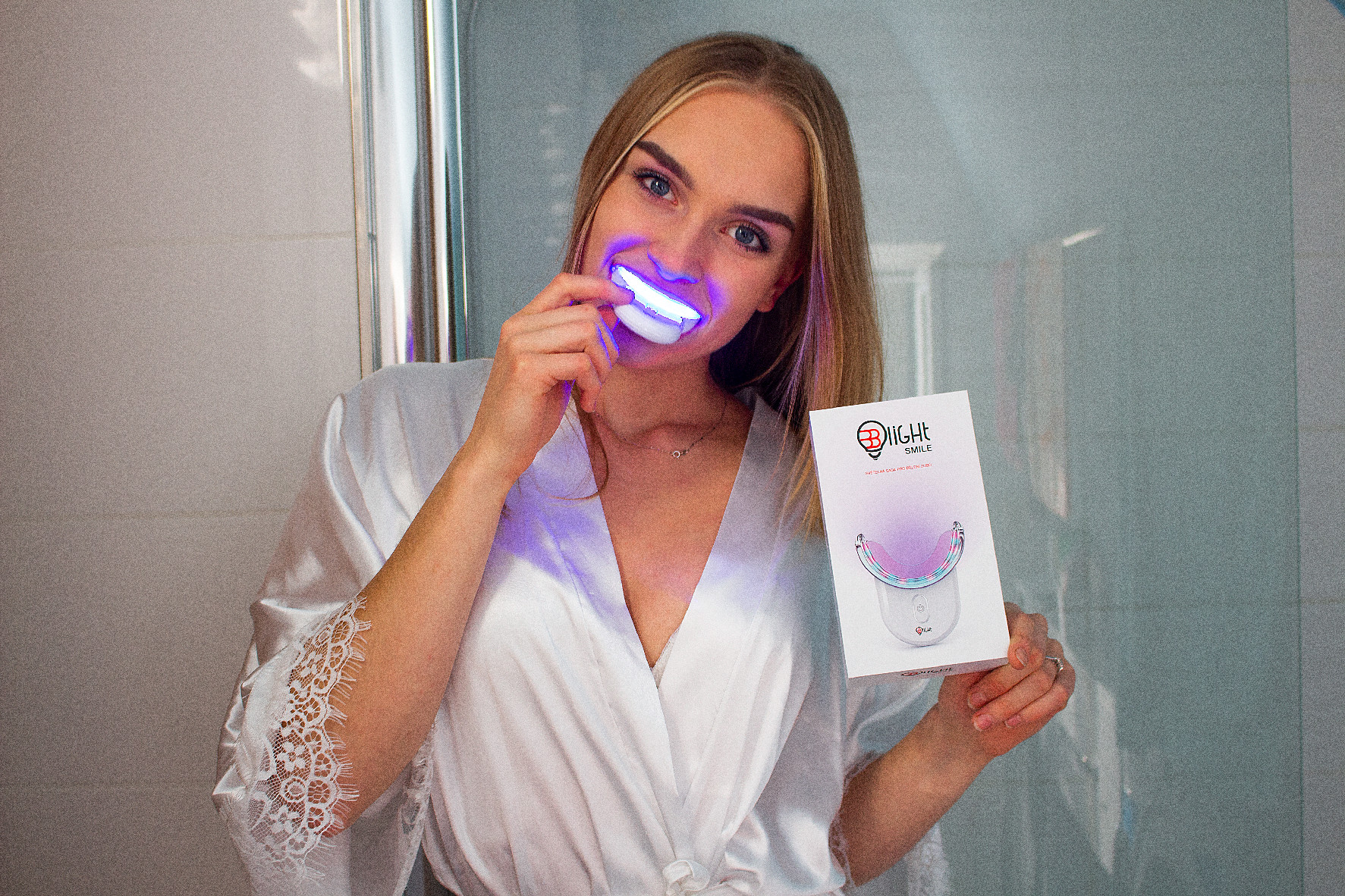 Blight Smile Black, Světelná sada pro bělení zubů Obrázek