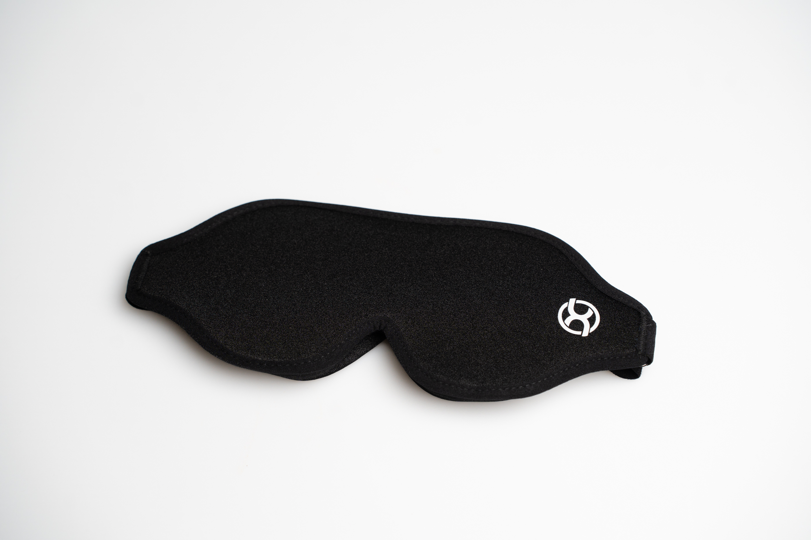 BrainMax Anatomicky tvarovaná maska na spaní (černá) MIND Obrázek