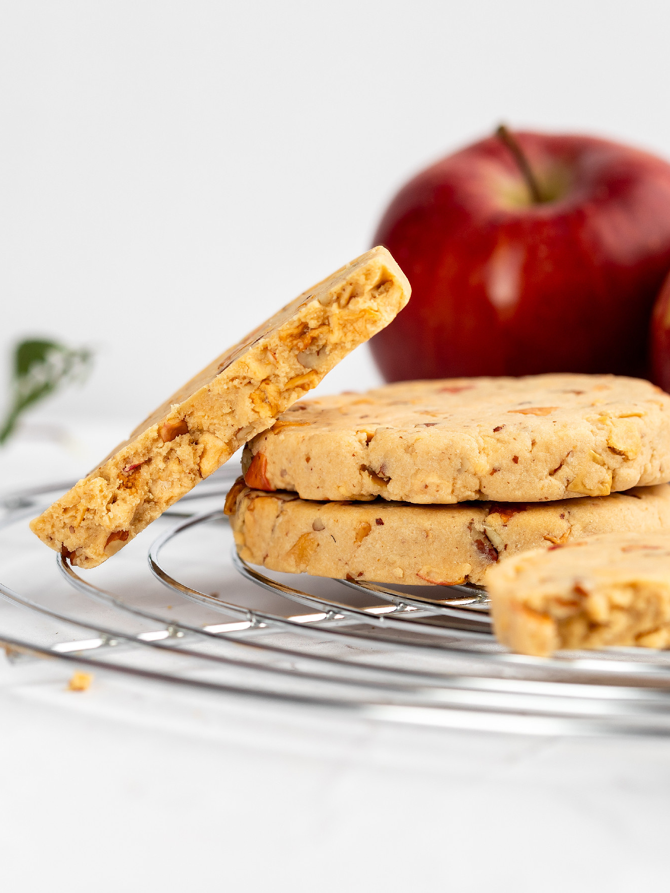 BrainMax Pure Protein Cookie, Apple Pie, Jablečný koláč, BIO, 60 g Obrázek