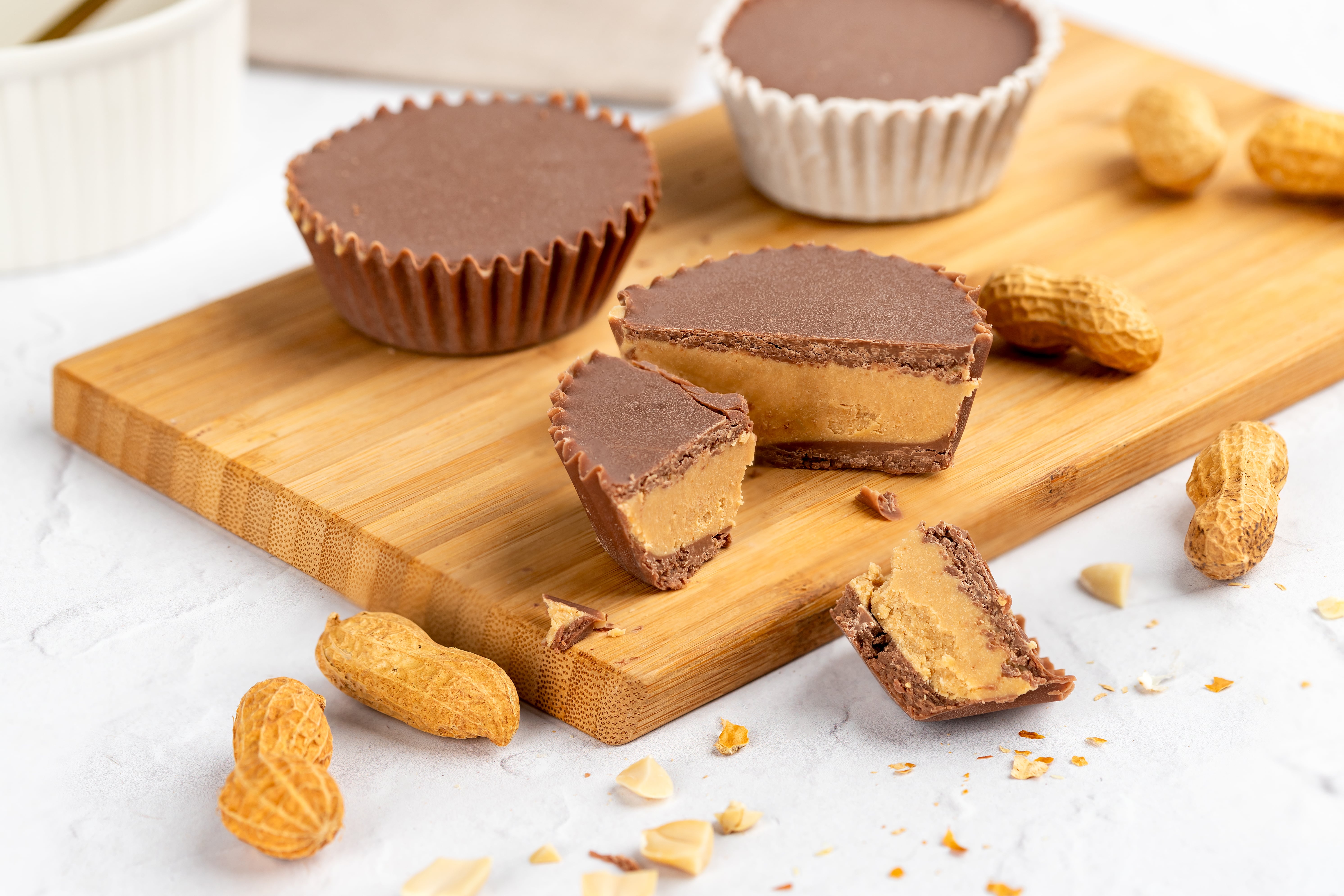 BrainMax Pure Peanuta Cup, Čoko košíček s arašídovým krémem, BIO, 60 g Obrázek