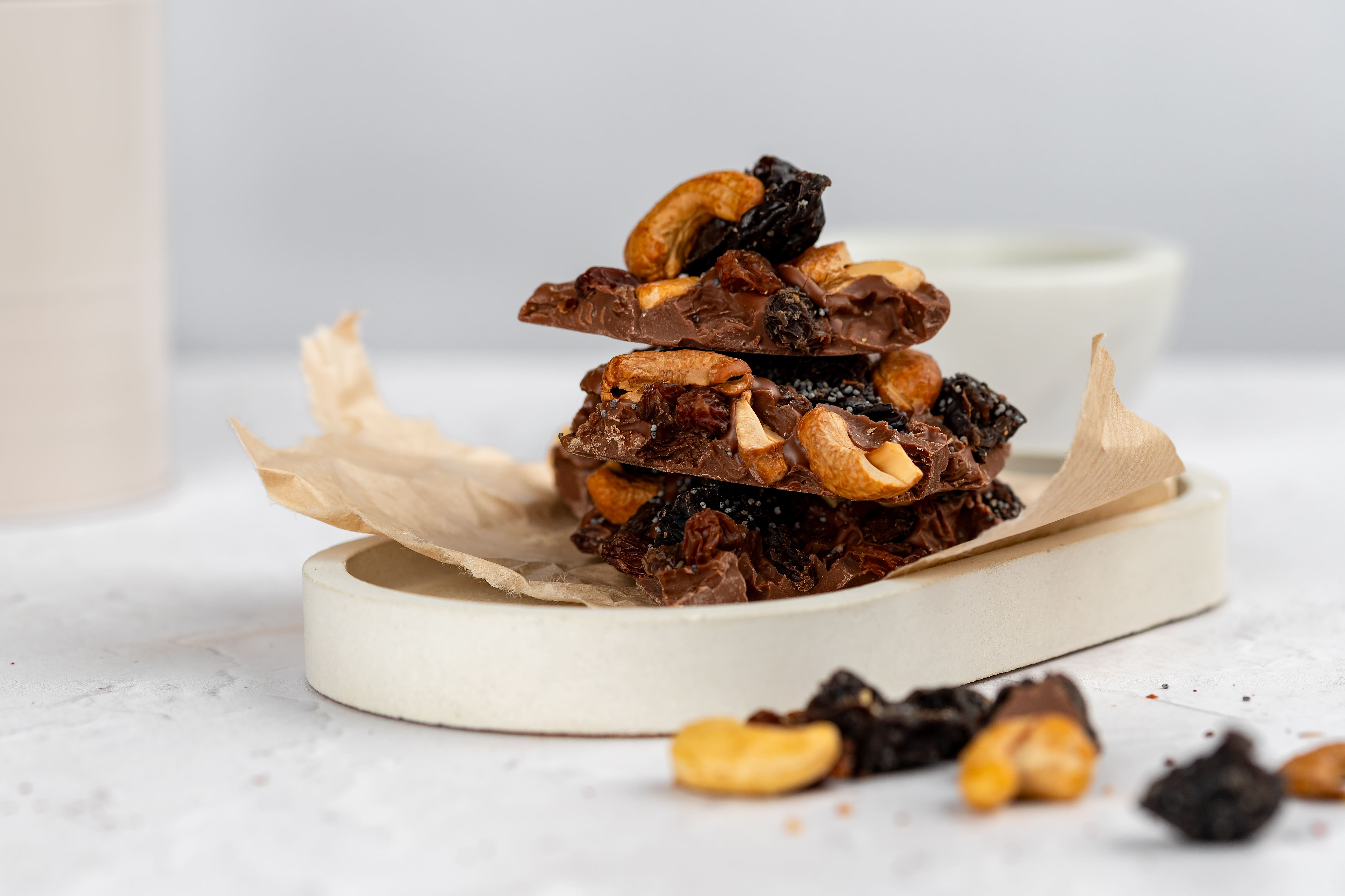 BrainMax Pure Lámaná čokoláda mléčná, švestky a mák, BIO, 125 g Obrázek