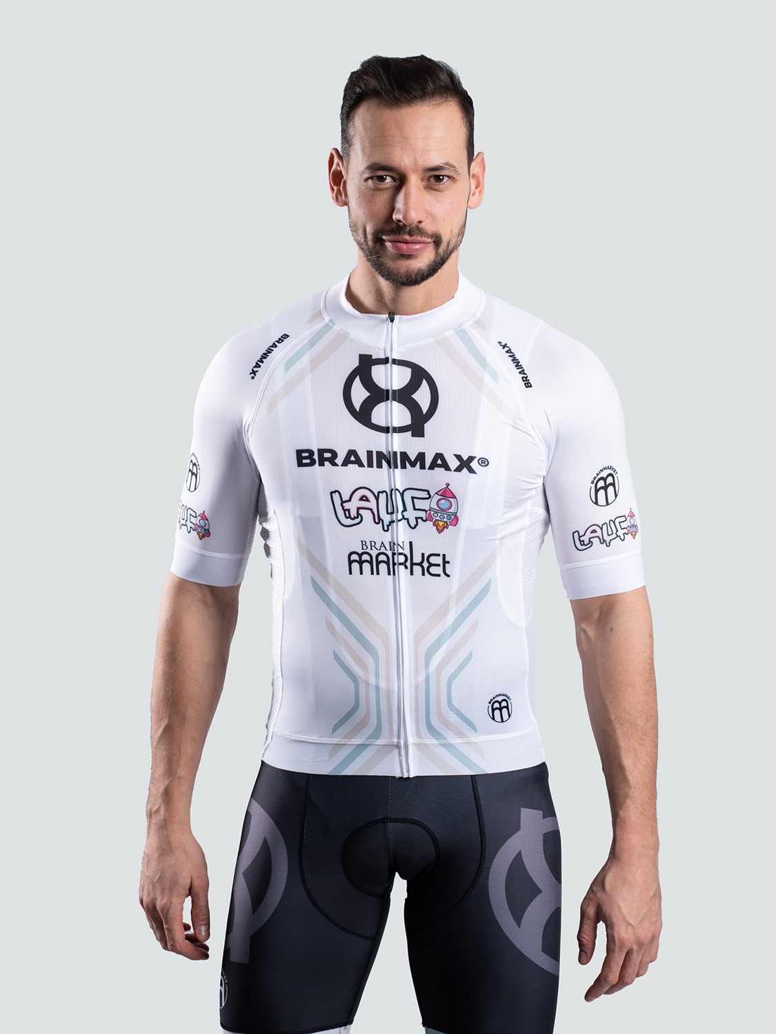 BrainMax LAUF cyklistický set, bílý dres a černé kraťasy se šlemi Velikost: XL Obrázek
