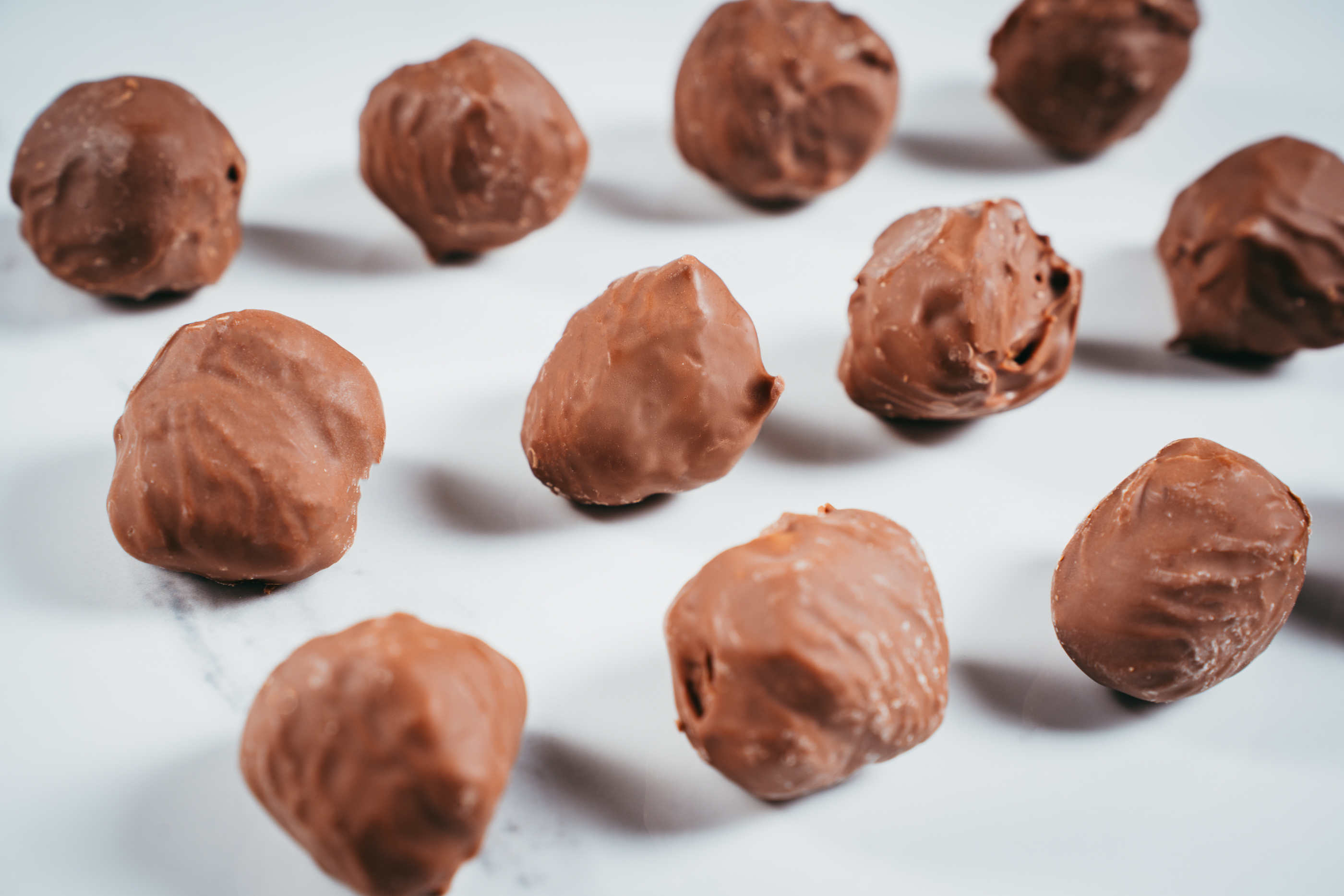 BrainMax Pure Prebiotic Balls Peanuts and Caramel, Prebiotické kuličky, Arašídy a karamel, BIO, 8 ks Obrázek