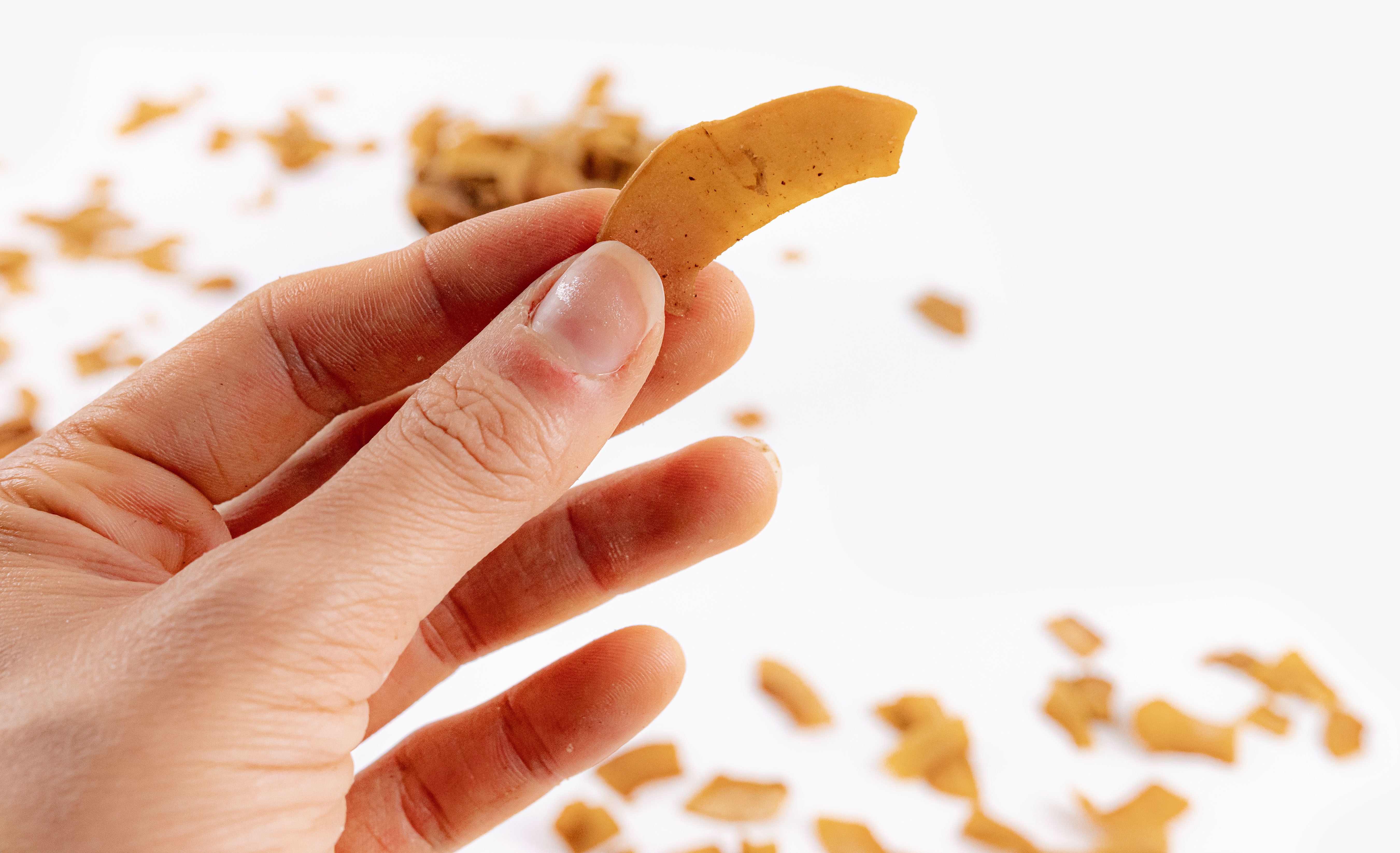 BrainMax Pure Kokosové chipsy v karamelu, BIO, 250 g Obrázek