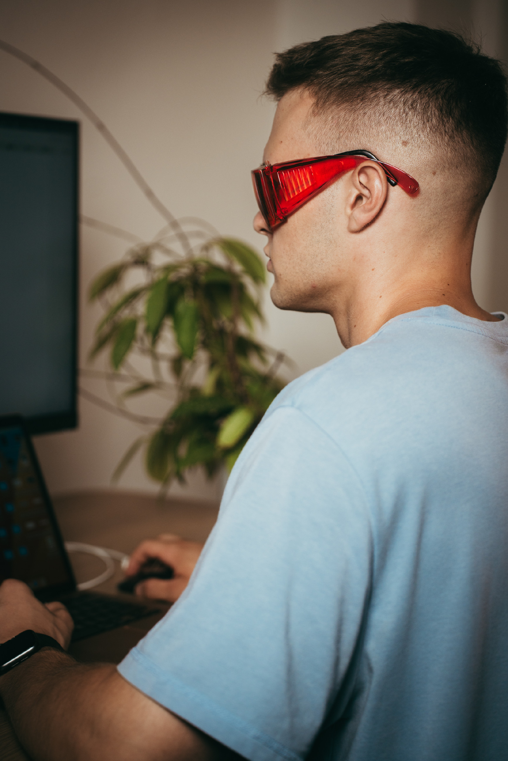 BrainMax BrainMarket brýle blokující 100% modrého a zeleného světla, TRON - II. jakost Obrázek