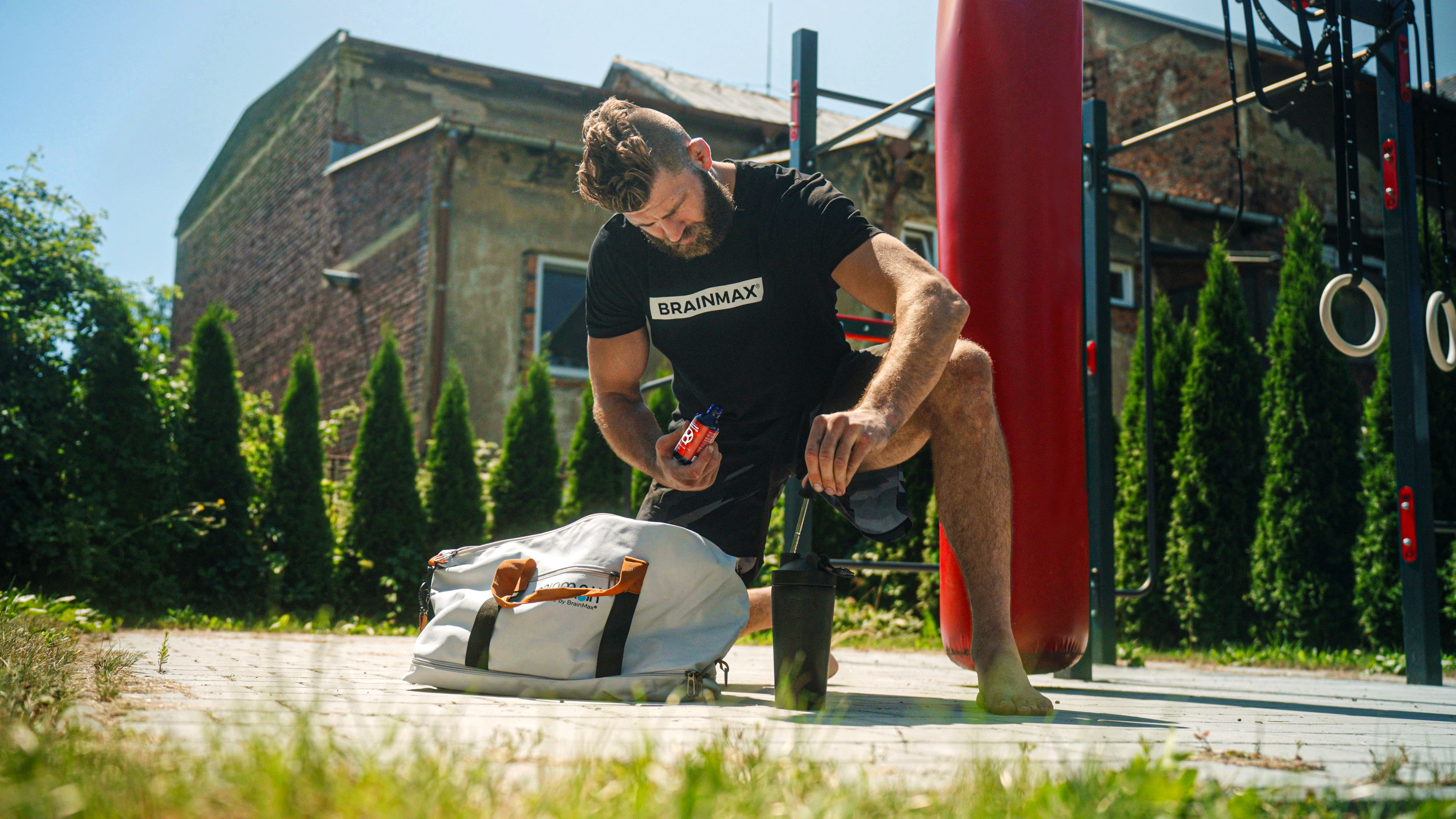 TrainMax sportovní taška Barva: Béžová Obrázek