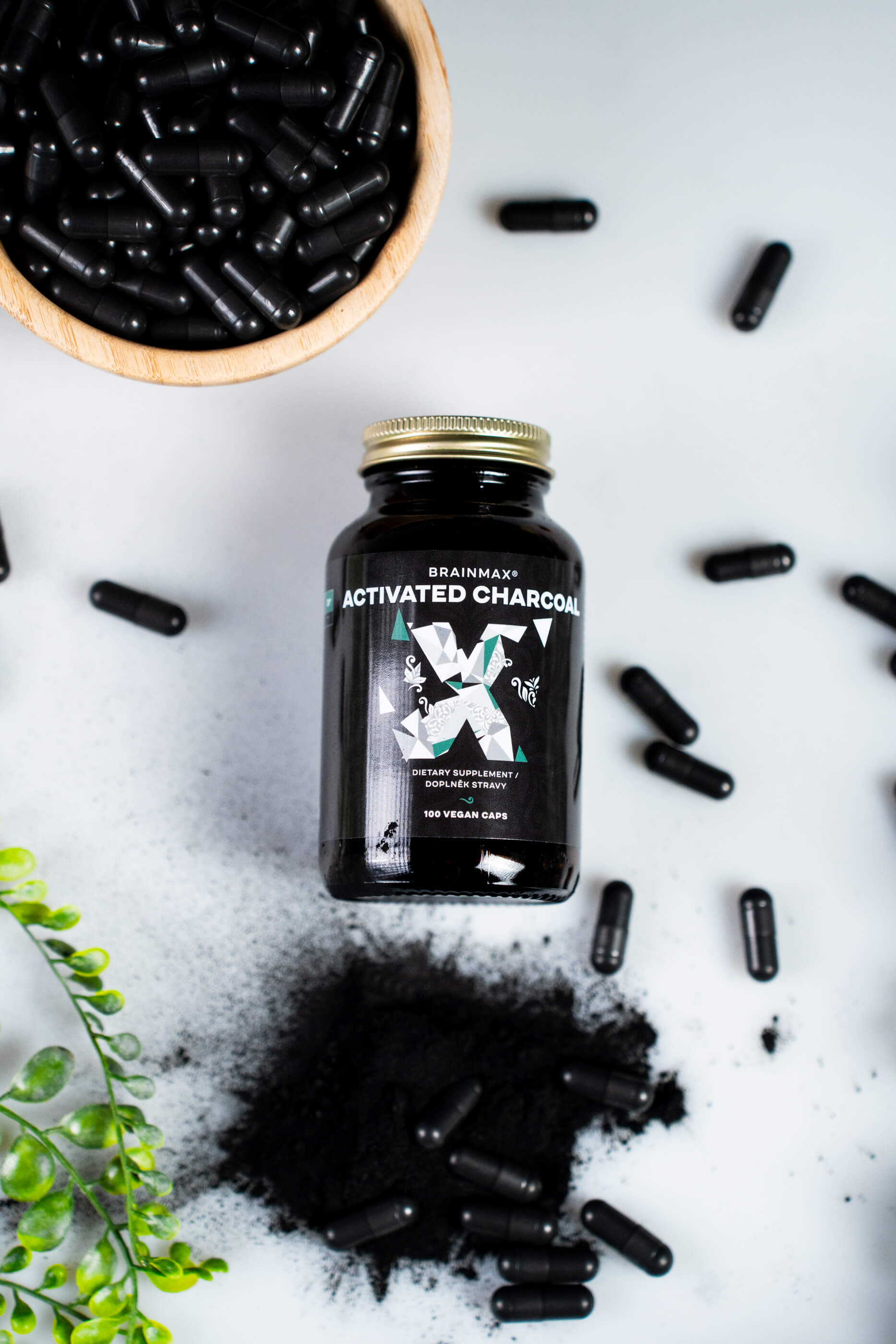 BrainMax Activated Charcoal, aktivní uhlí z kokosových skořápek, 575 mg, 100 rostlinných kapslí Obrázek