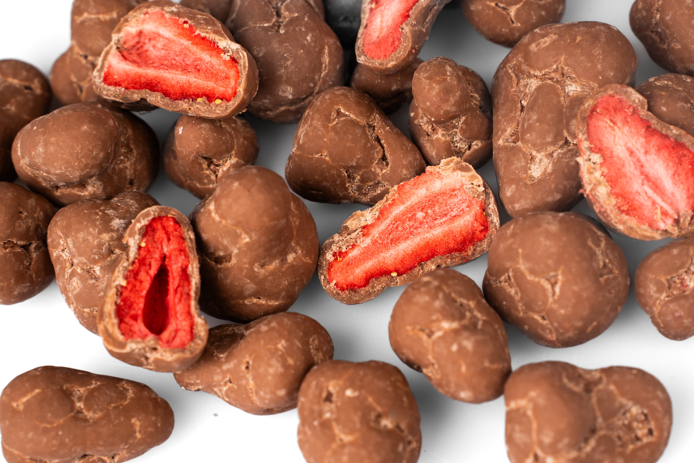 BrainMax Pure Strawberries in Milk Chocolate, Jahody v mléčné čokoládě, 180 g Obrázek