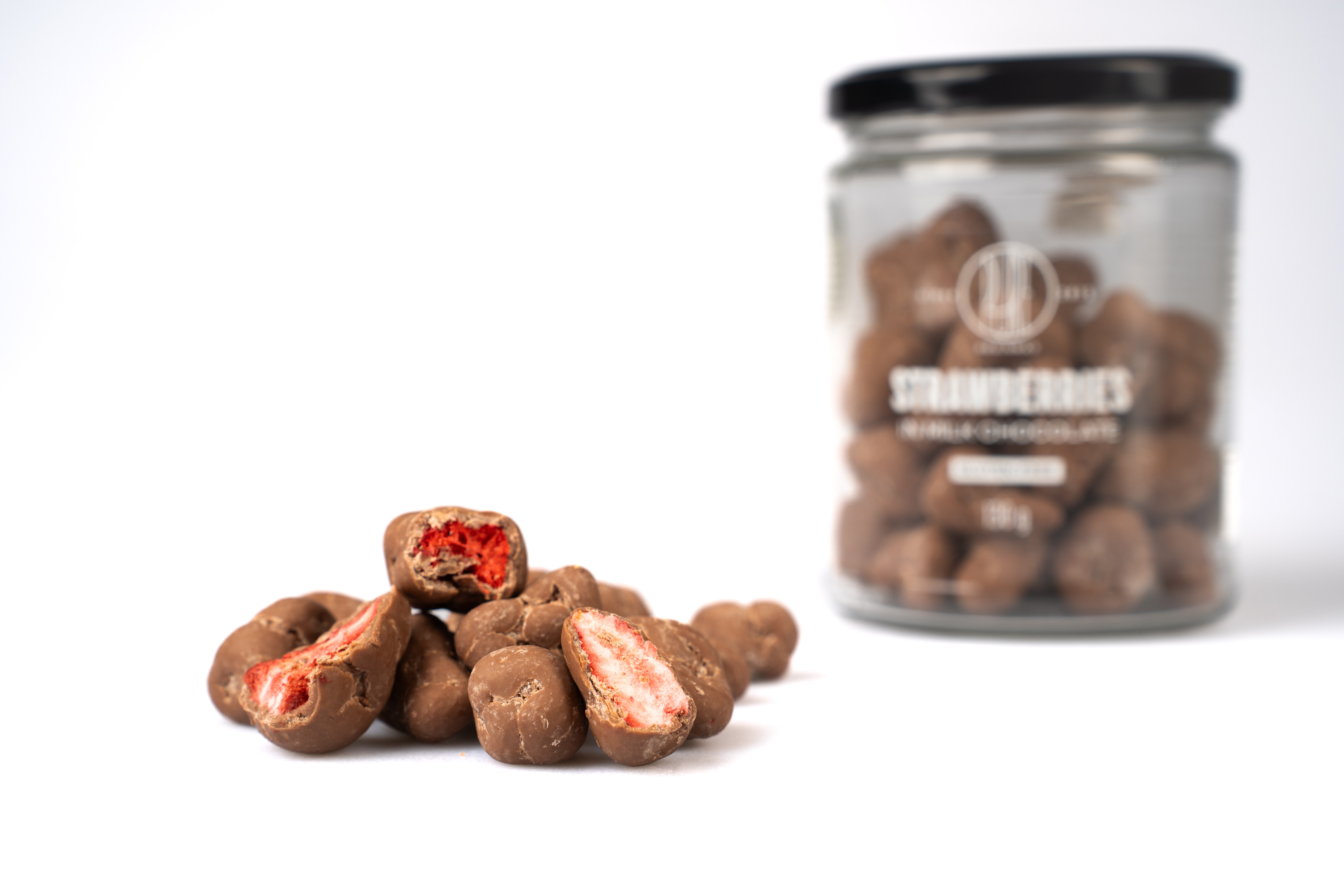 BrainMax Pure Strawberries in Milk Chocolate, Jahody v mléčné čokoládě, 180 g Obrázek