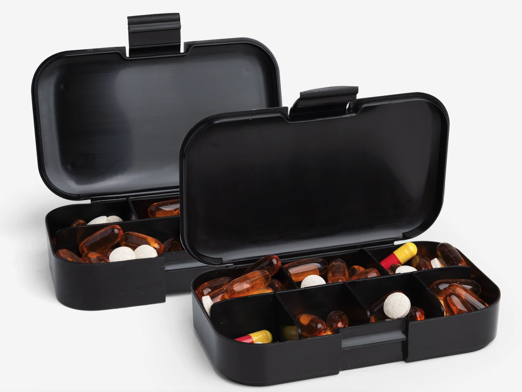 SmartShake Pill Box Organizer, set dvou zásobníků na kapsle, černý s motivem Batman Obrázek