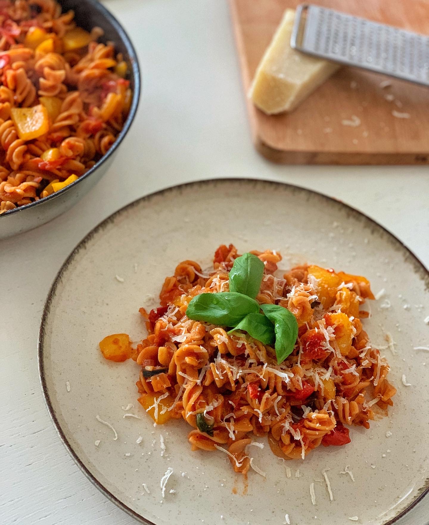 Makaron z czerwonej soczewicy