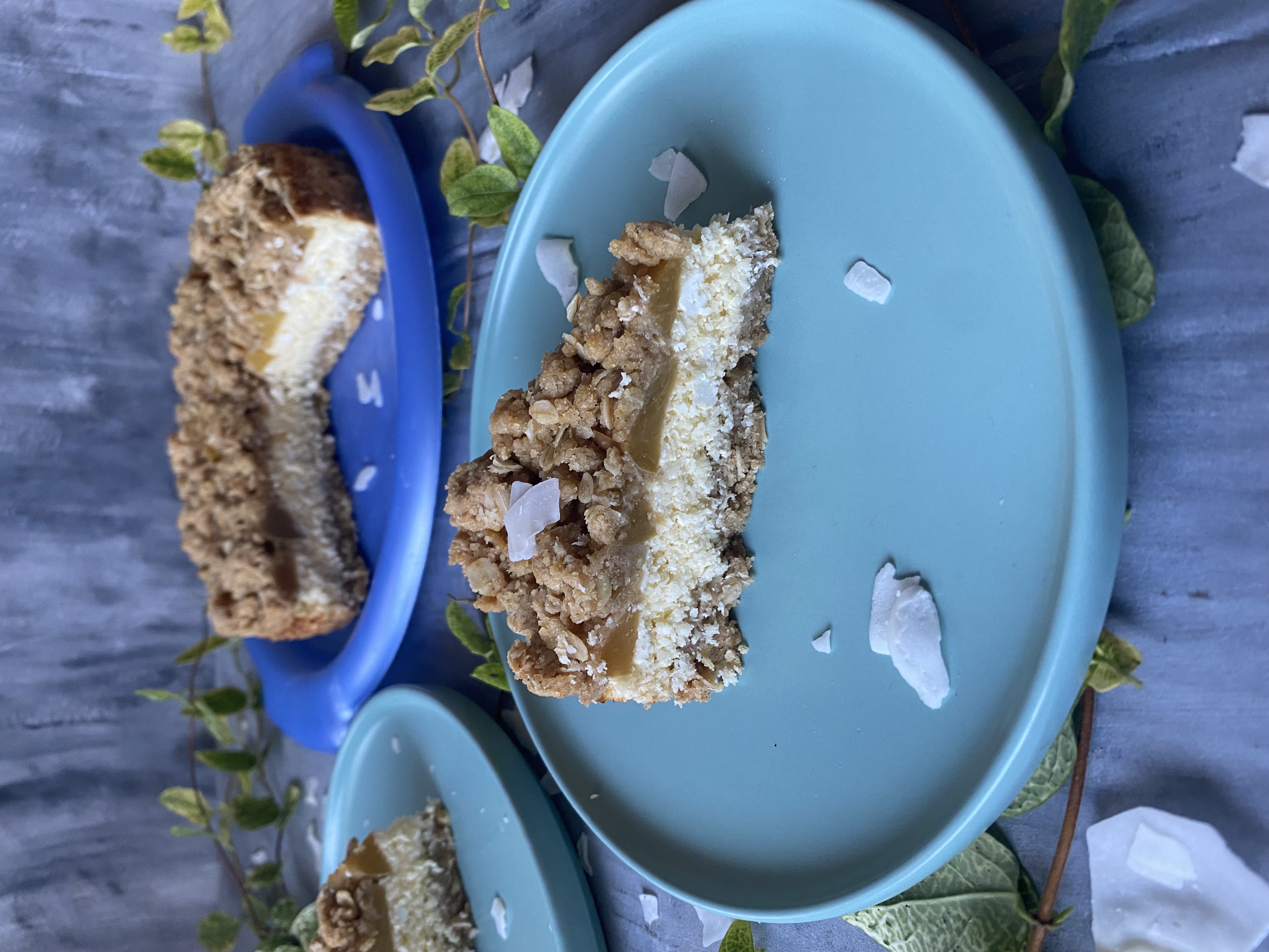 Ciasto z nadzieniem kokosowym i brzoskwiniami