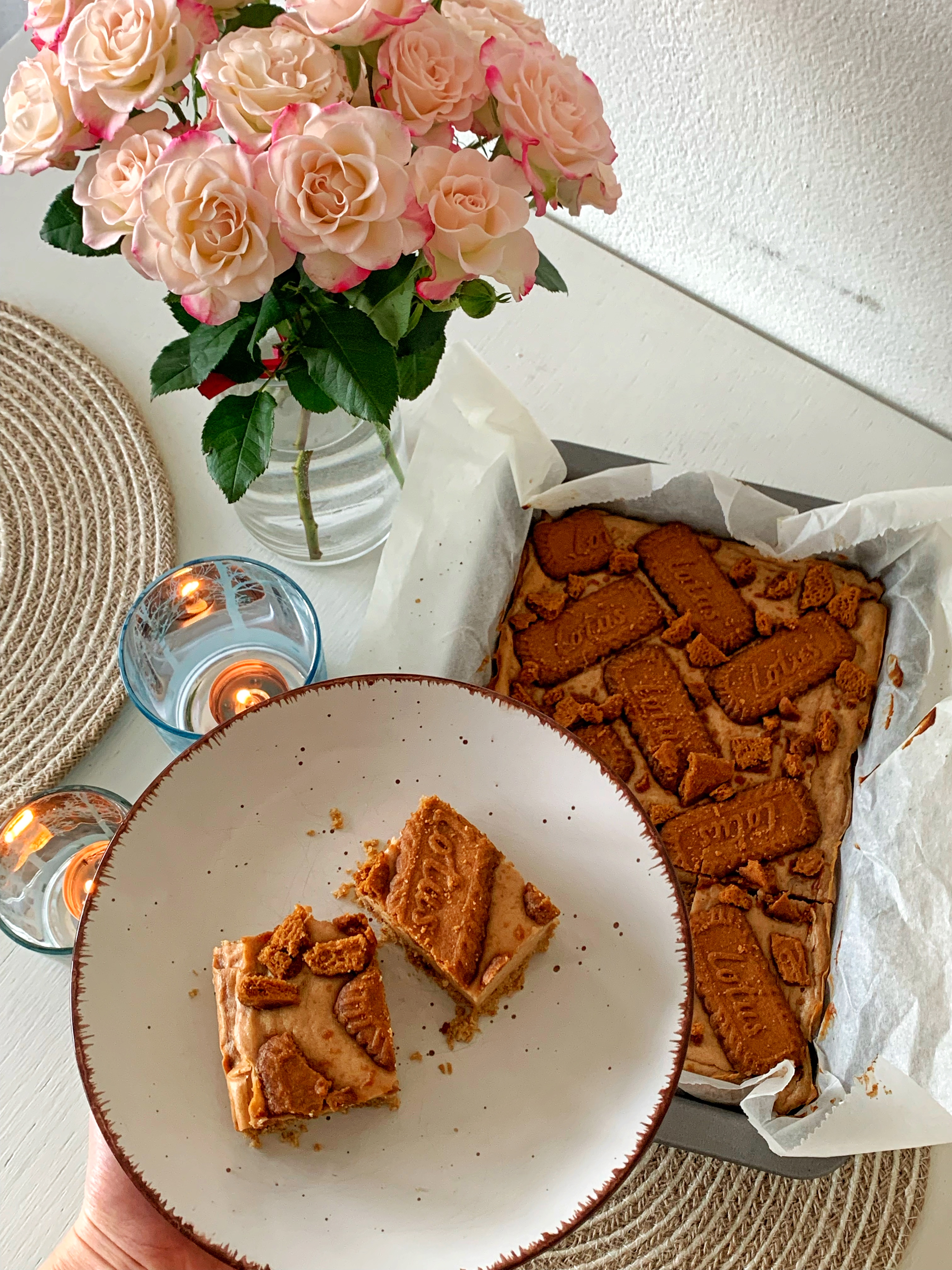 Kostki sernikowe z ciasteczek lotosowych