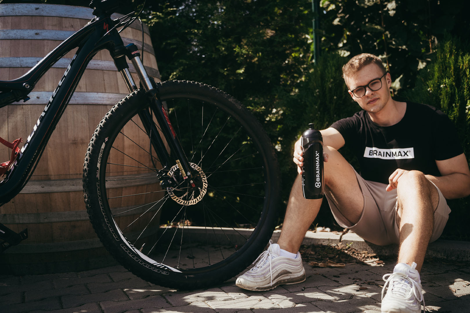 BrainMax plastová láhev na vodu, bidon, černá, 750 ml Obrázek