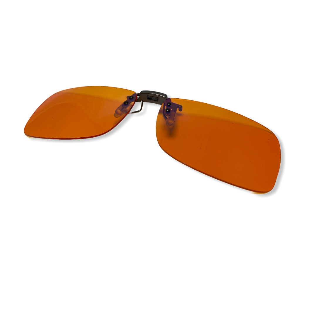 Clips pe ochelari cu dioptrii care blochează 95% din lumina albastră