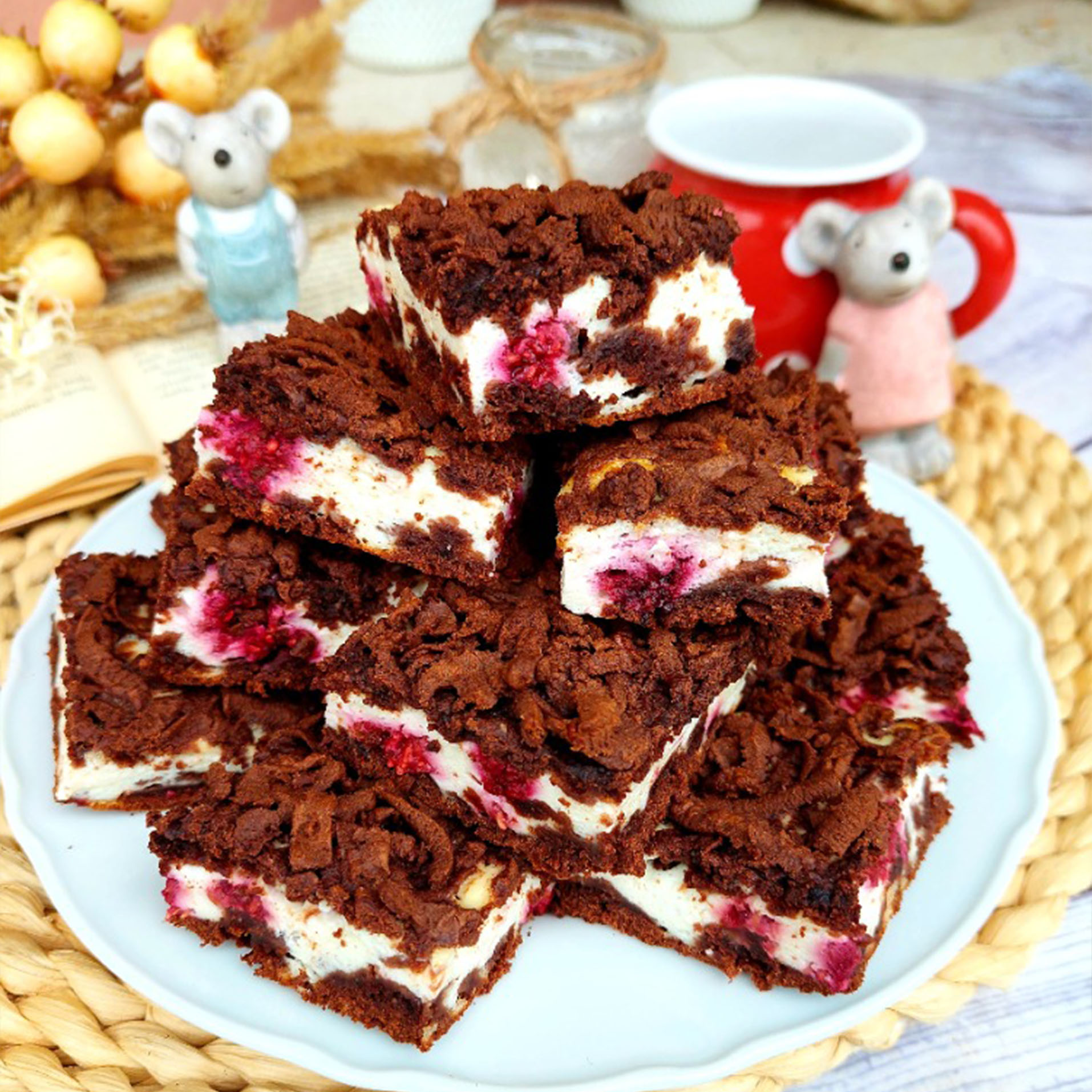 Strúhaný koláč s tvarohom a malinami