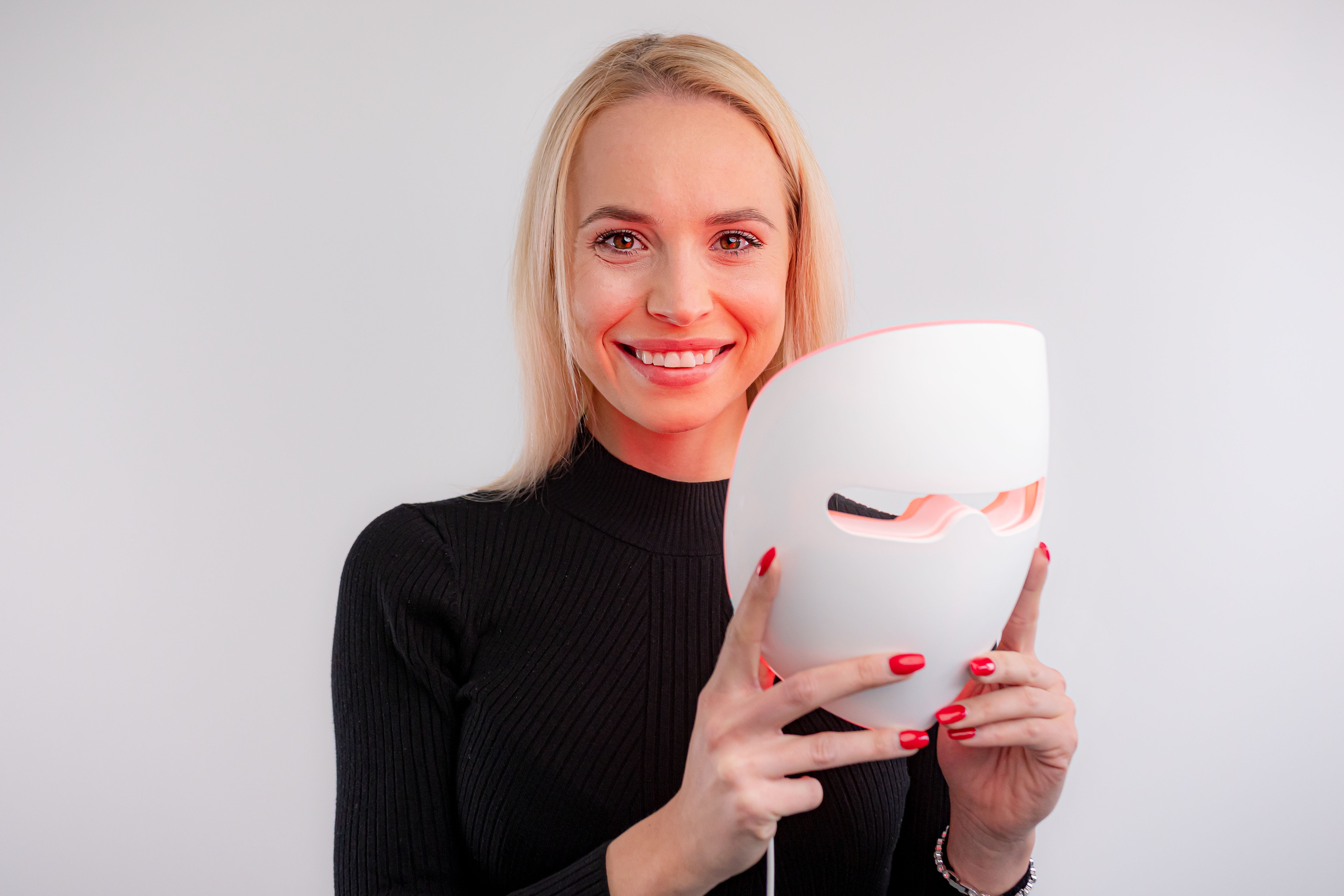 Blight Antiage Mask, Ošetřující LED maska na obličej Obrázek