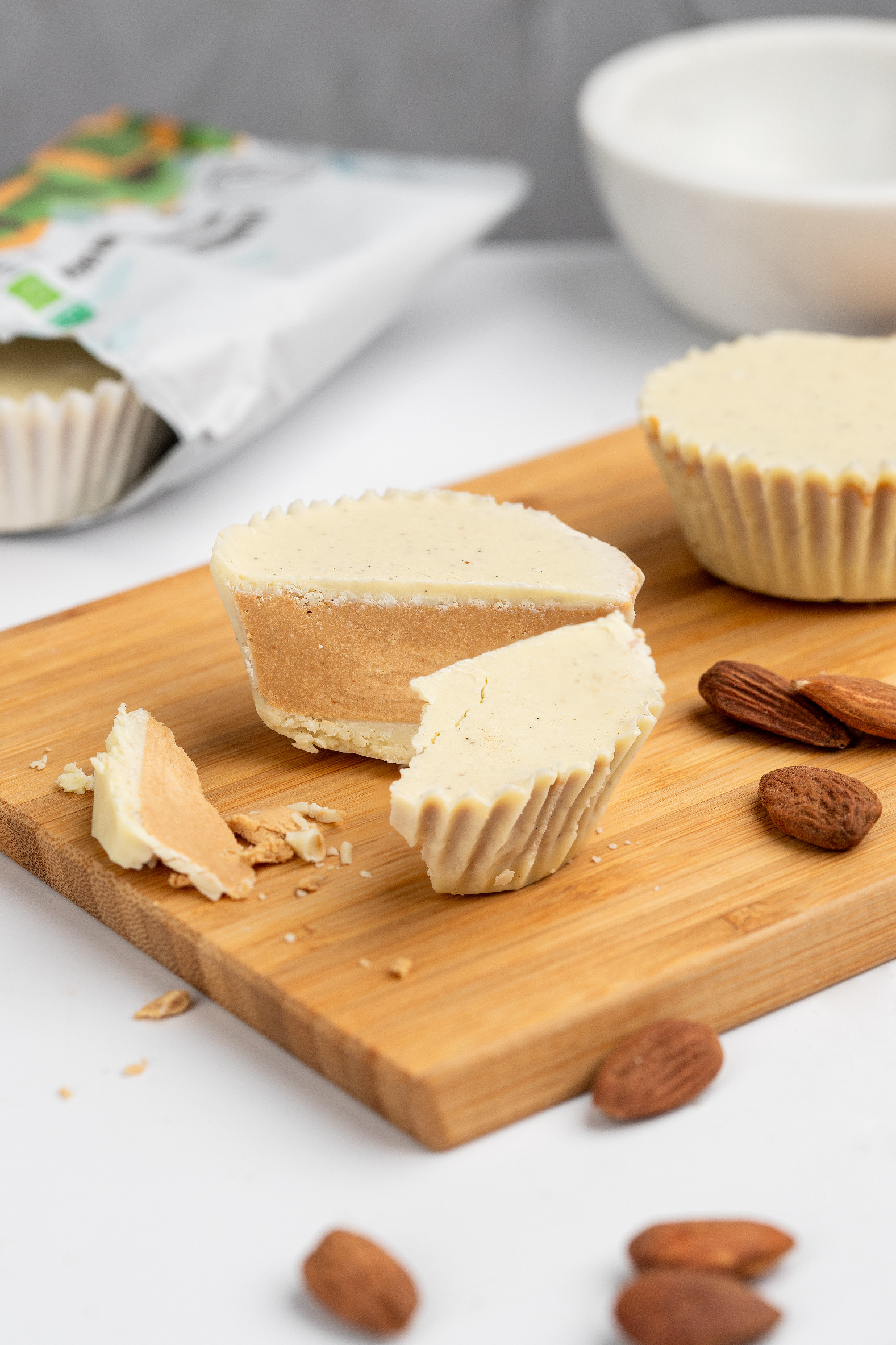 BrainMax Pure Almonda Cup BIO, Čokokošíček s mandlovým krémem, 60 g Obrázek