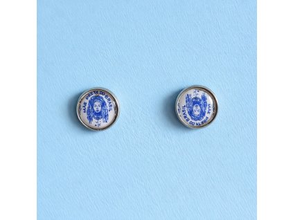 Change the background for ligh GPT Image 15 79236