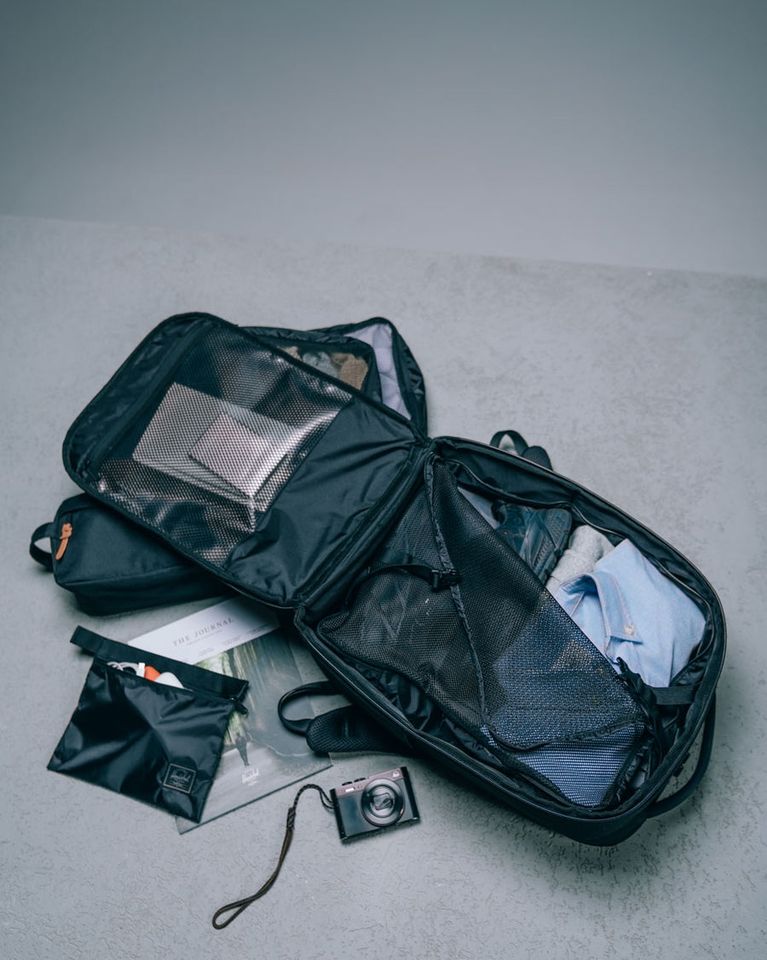Herschel Kaslo Travel Backpack Tech – Přehledné balení do otevřené komory
