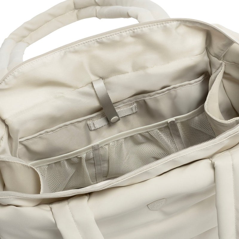 Heys Puffer Travel Tote – interiér a notebook
